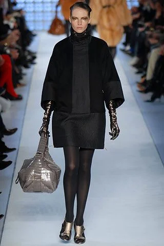 Look 16